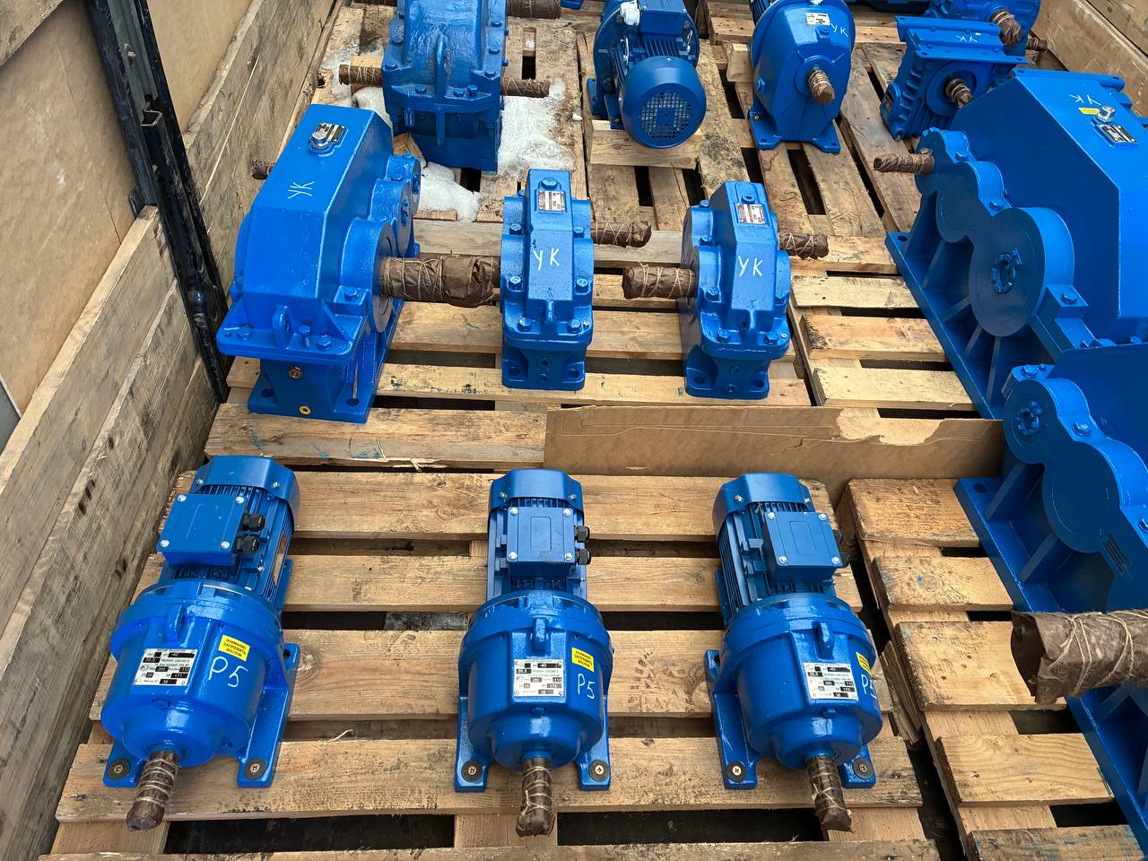 Редукторы РМ-250, МПО2М-15Щ отправлены 